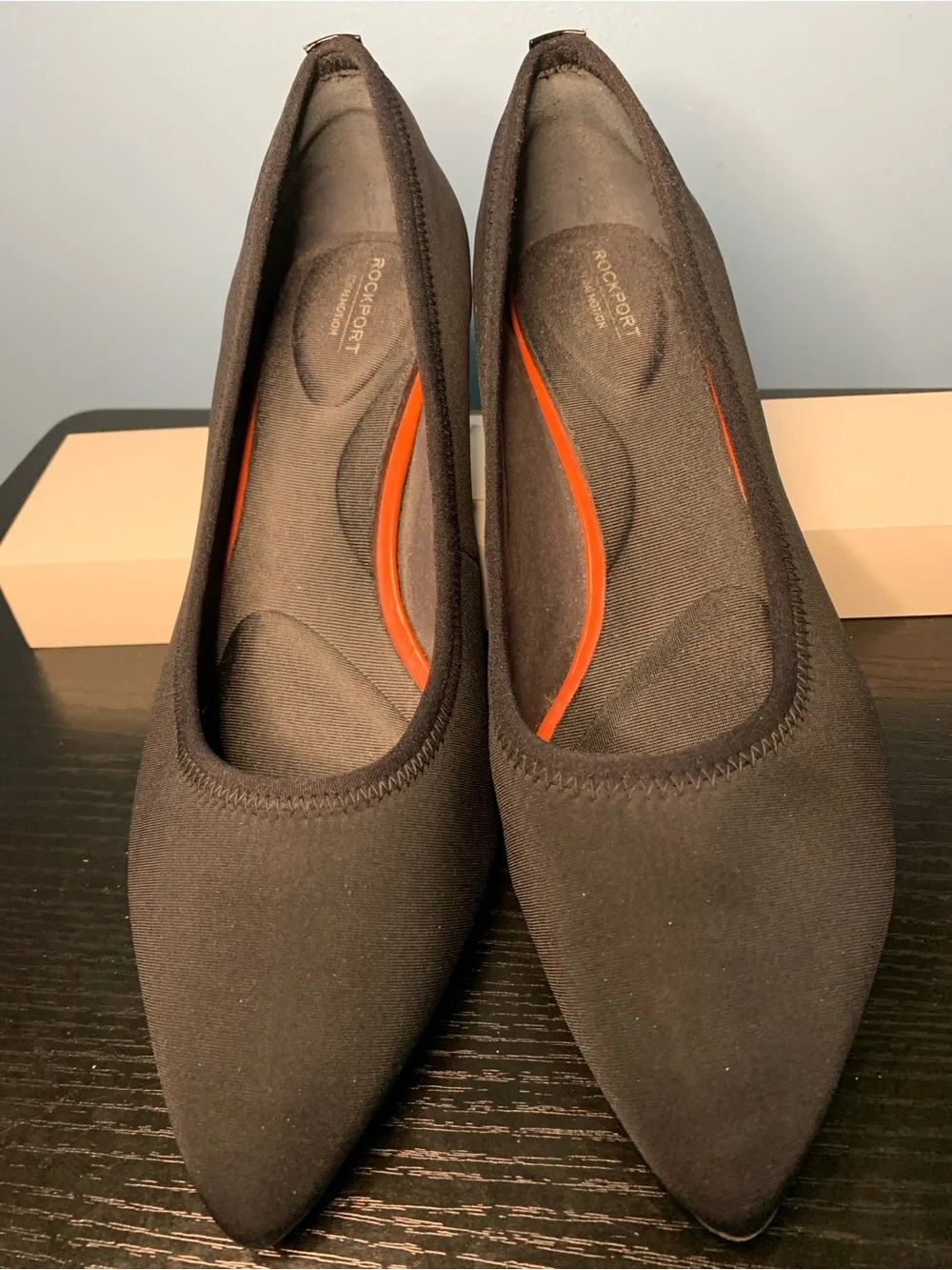 Rockport Black Pointed Soft pump with patent kitten heel